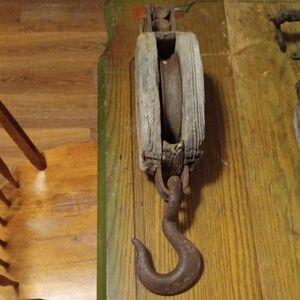 Rustic Wooden Pulley with Hook